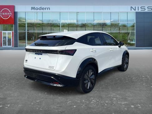 Certified 2024 Nissan Ariya AWD image 5