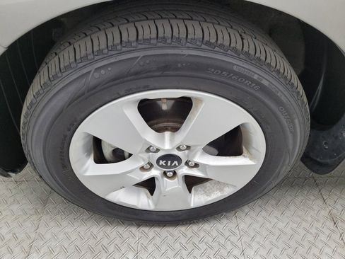 Used 2019 Kia Soul w/ Convenience Package image 31