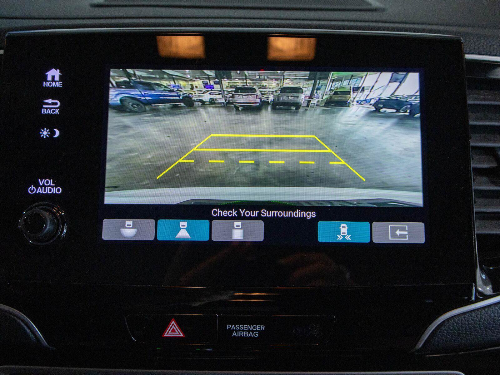 Used 2022 Honda Pilot Touring image 7