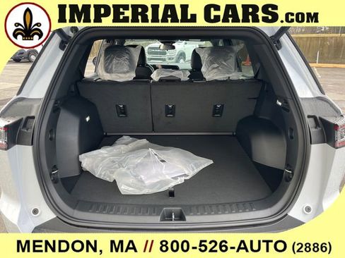 New 2026 Chevrolet Equinox RS w/ Convenience Package III AWD/4WD image 12