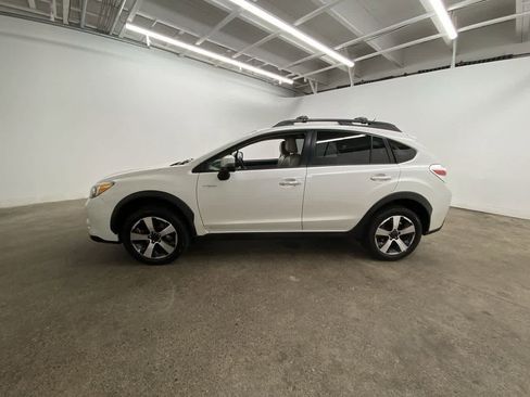 Used 2014 Subaru Crosstrek Touring image 3
