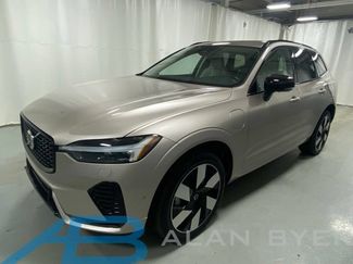 Used 2025 Volvo XC60 T8 Plus w/ Protection Package Premier AWD/4WD video 1