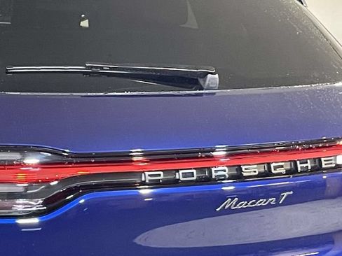 Certified 2026 Porsche Macan Turbo AWD/4WD image 16