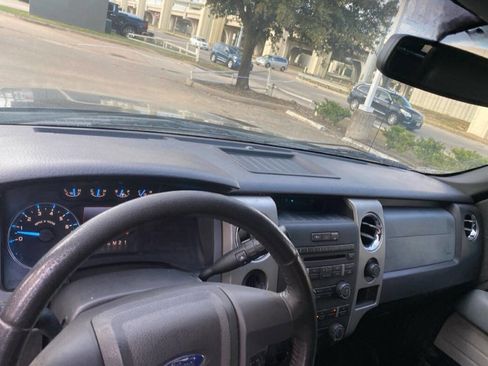 Used 2012 Ford F150 XLT w/ XLT Chrome Pkg image 11