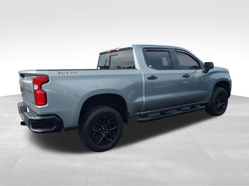 Used 2024 Chevrolet Silverado 1500 LT Trail Boss w/ Convenience Package II AWD/4WD image 5