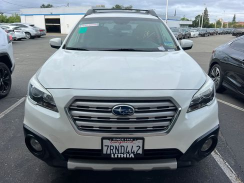Used 2016 Subaru Outback 2.5i Limited AWD/4WD image 2
