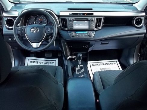 Used 2013 Toyota RAV4 XLE AWD/4WD image 4