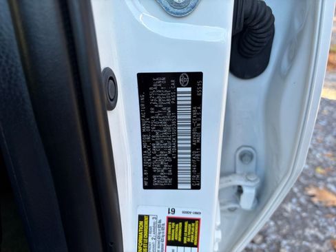 Used 2025 Toyota Camry LE image 28