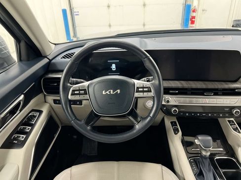 Used 2025 Kia Telluride EX AWD/4WD image 11