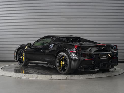Certified 2018 Ferrari 488 Spider RWD image 11