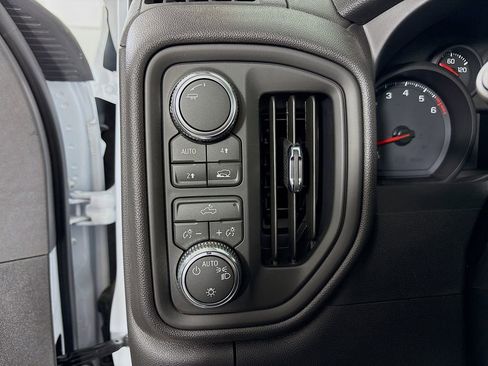 New 2026 GMC Sierra 1500 Pro AWD/4WD image 10