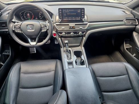 Used 2018 Honda Accord Sport image 18