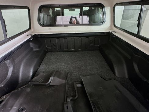 Used 2023 Jeep Gladiator Mojave w/ Cold Weather Group image 25