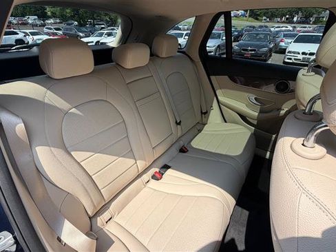 Used 2017 Mercedes-Benz GLC 300 4MATIC image 20