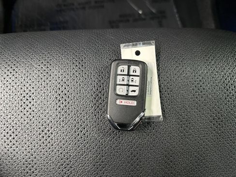 Used 2022 Honda Odyssey Elite image 43