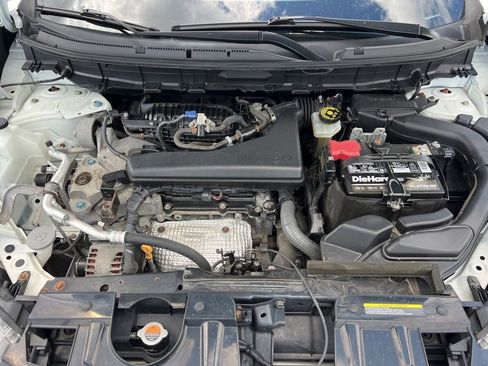 Used 2019 Nissan Rogue SV w/ Premium Package AWD/4WD image 29