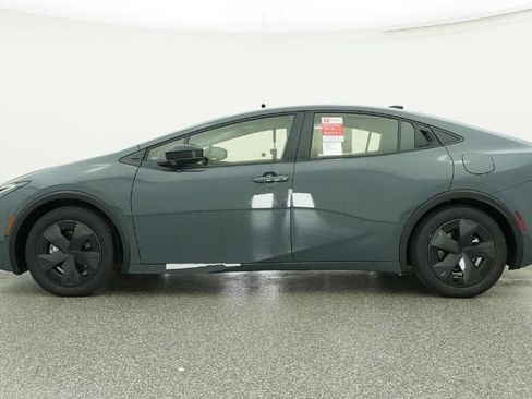 New 2026 Toyota Prius SE image 22