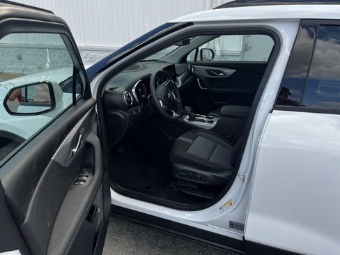 New 2025 Chevrolet Blazer LT w/ Convenience Package image 13