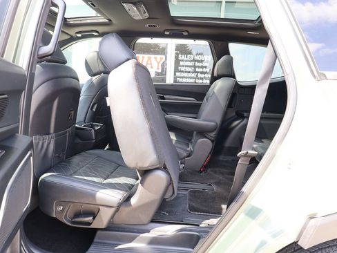 Used 2023 Kia Telluride SX Prestige X-Line AWD/4WD image 18