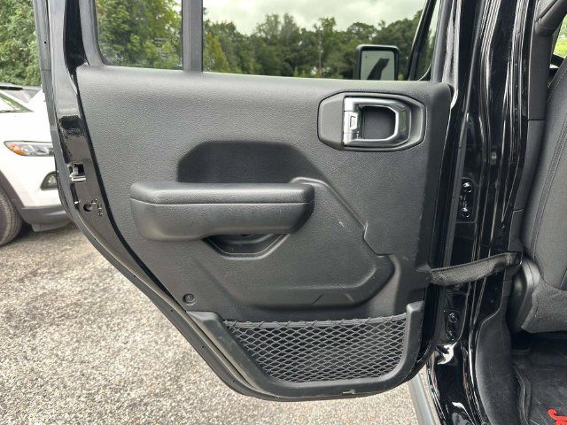Used 2021 Jeep Wrangler Unlimited Sport AWD/4WD image 17