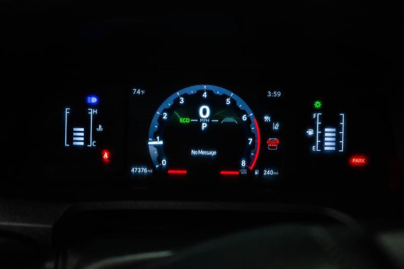Used 2025 Toyota 4Runner SR5 AWD/4WD image 16