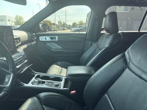 Used 2020 Ford Explorer ST w/ ST Street Pack AWD/4WD image 31