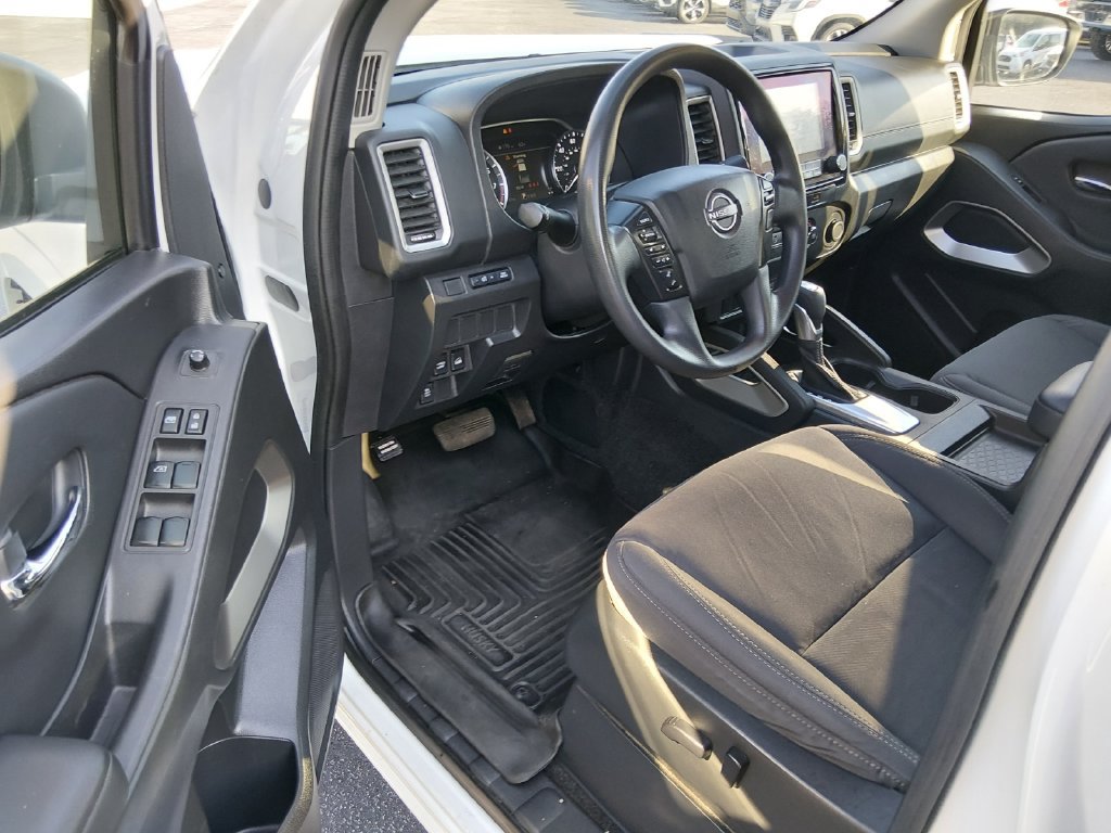 Used 2023 Nissan Frontier SV AWD/4WD image 10