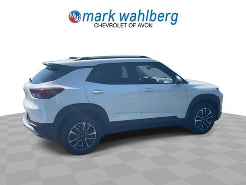 Certified 2025 Chevrolet TrailBlazer LT w/ Convenience Package AWD/4WD image 8