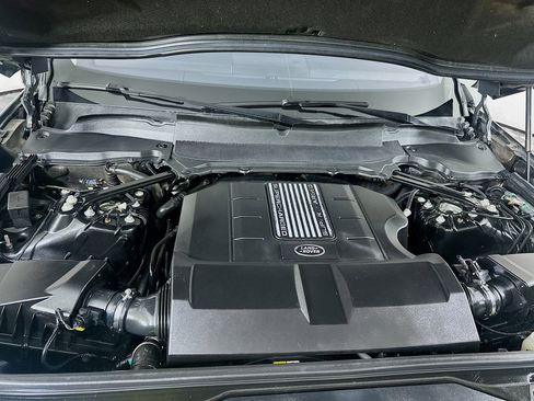 Used 2019 Land Rover Discovery HSE image 36