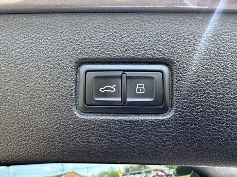 Used 2017 Audi Q7 2.0T Premium Plus w/ Premium Plus Package image 21