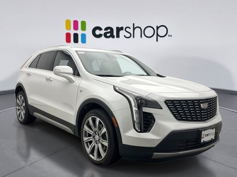 Used 2023 Cadillac XT4 Premium Luxury w/ Cold Weather Package image 7