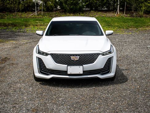 Used 2022 Cadillac CT5 Luxury RWD image 1