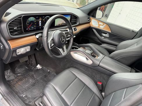 Used 2021 Mercedes-Benz GLE 350 4MATIC image 2