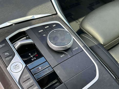 Used 2023 BMW 330i xDrive Sedan w/ Premium Package image 32