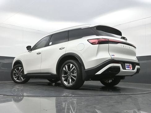 Used 2023 INFINITI QX60 Luxe w/ Cargo Package FWD image 32