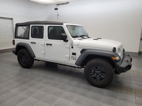 Used 2018 Jeep Wrangler Unlimited Sport AWD/4WD image 11