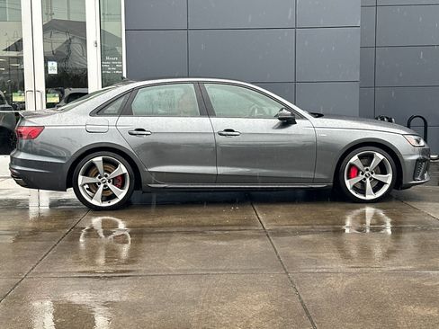 Used 2023 Audi A4 2.0T Premium Plus w/ Premium Plus Package image 2
