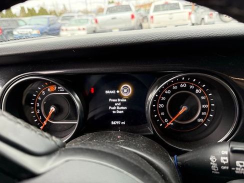 Used 2021 Jeep Wrangler Unlimited Sport image 9