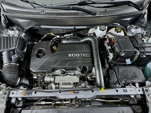 Used 2021 GMC Terrain SLE image 30