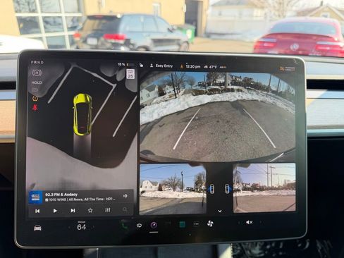 Used 2022 Tesla Model Y Performance image 20