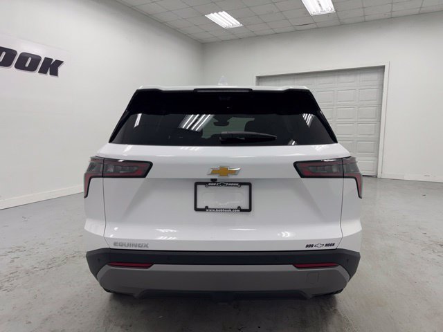New 2027 Chevrolet Equinox LT w/ Convenience Package II FWD image 6