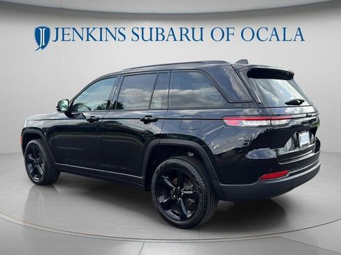 Used 2024 Jeep Grand Cherokee Limited w/ Black Appearance Package RWD image 5
