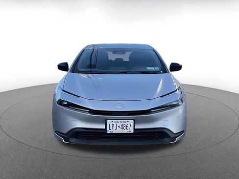 Used 2025 Toyota Prius LE image 4