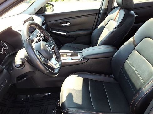 Used 2024 Nissan Sentra SR w/ SR Premium Package FWD image 14