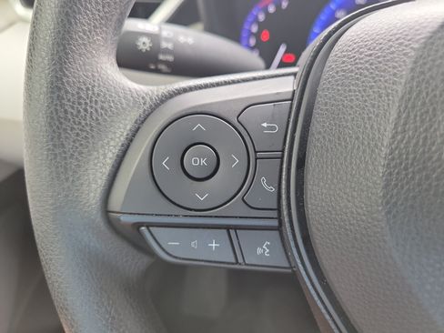 Used 2021 Toyota Corolla LE FWD image 27