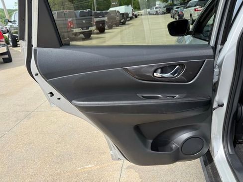 Used 2019 Nissan Rogue S w/ Special Edition Package AWD/4WD image 39