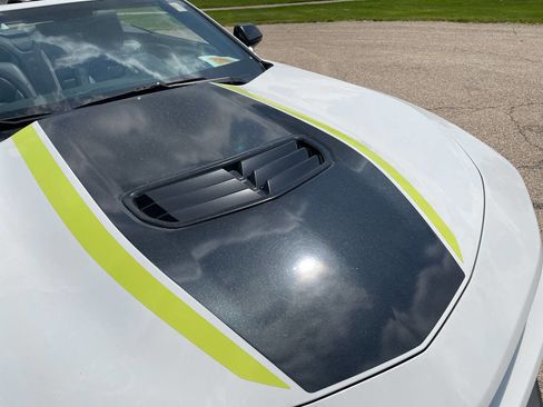 Used 2023 Chevrolet Camaro SS RWD image 19