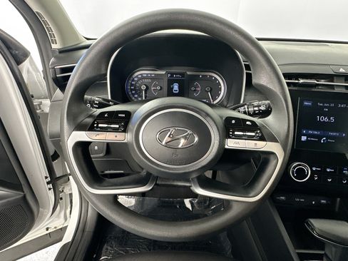 Used 2023 Hyundai Tucson SEL FWD image 11