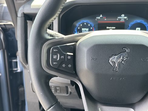 Used 2025 Ford Bronco Big Bend image 25