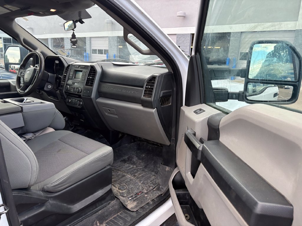 Used 2017 Ford F350 XL w/ Power Equipment Group AWD/4WD image 27